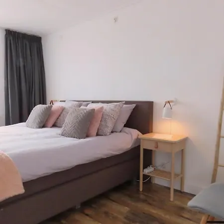 Bed & Breakfast Het Bureau Texel *