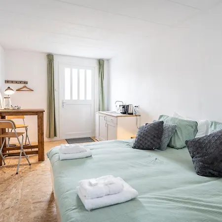 Bed & Breakfast Het Bureau Texel